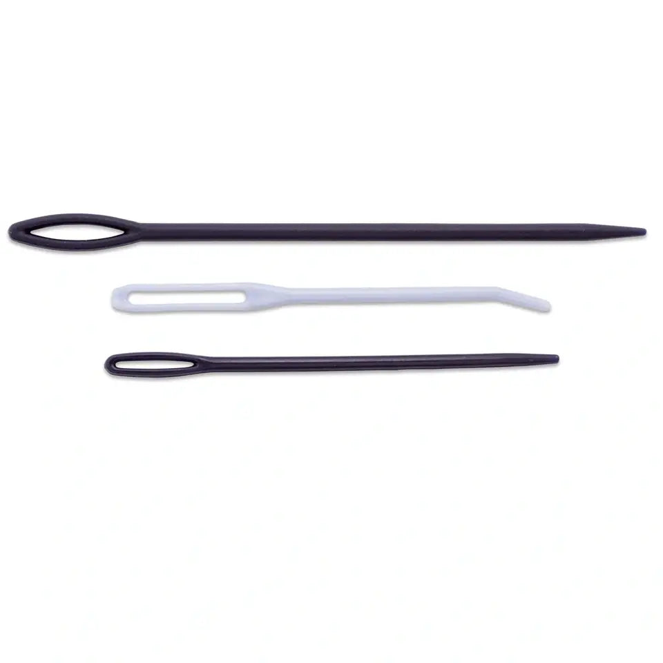 Wool needles, plastic, assorted